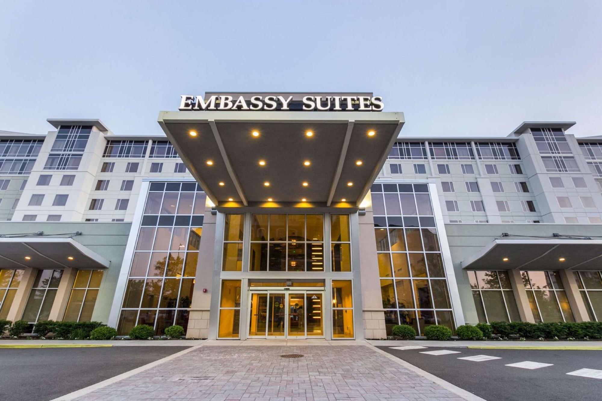 Embassy Suites By Hilton Newark Airport Elizabeth Buitenkant foto